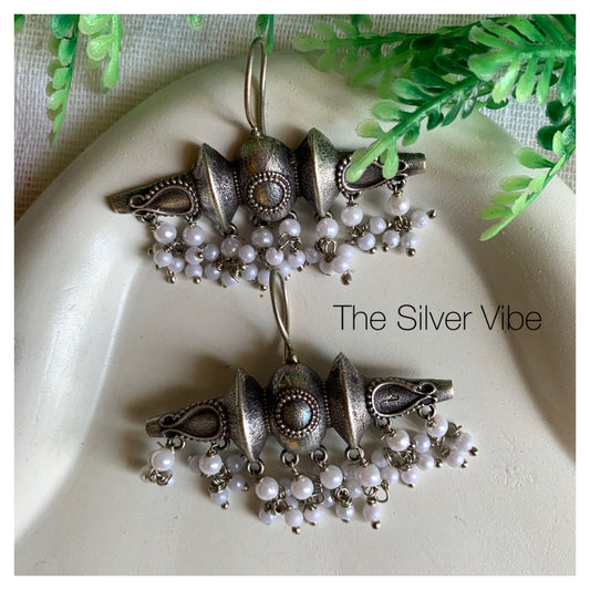 Black Polished Hook Earrings 
TSV1006