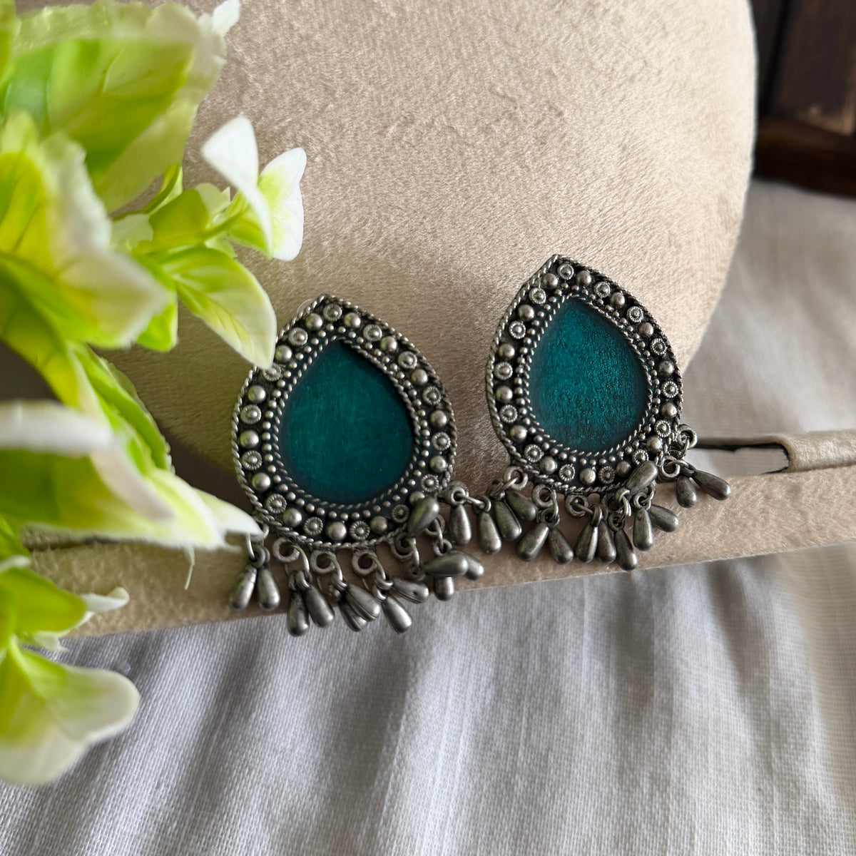 Afghani peacock greenbig studs TSV185
